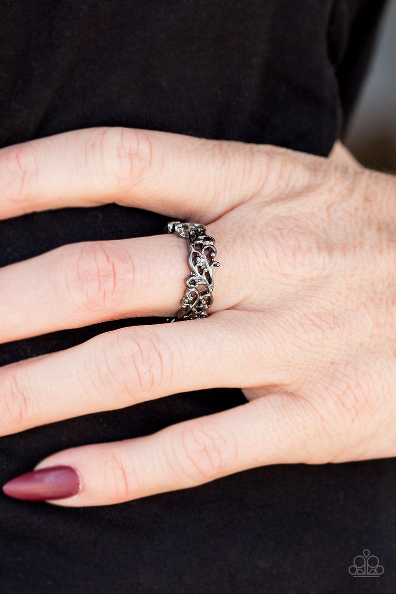 Walk the vine silver ring outlet paparazzi